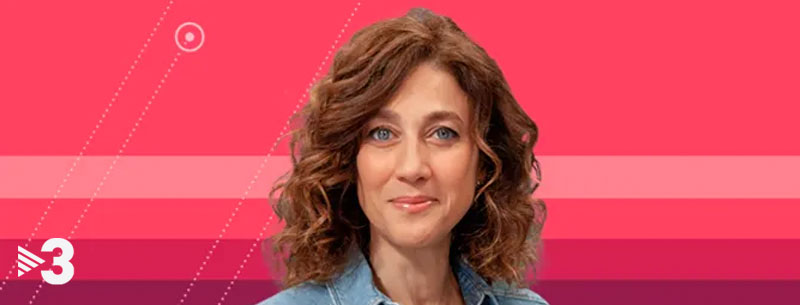 Helena Garcia Melero presentant el programa Tot es mou de TV3 i Fel Faixedas